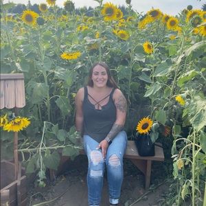 Meet your Posher, Tawni